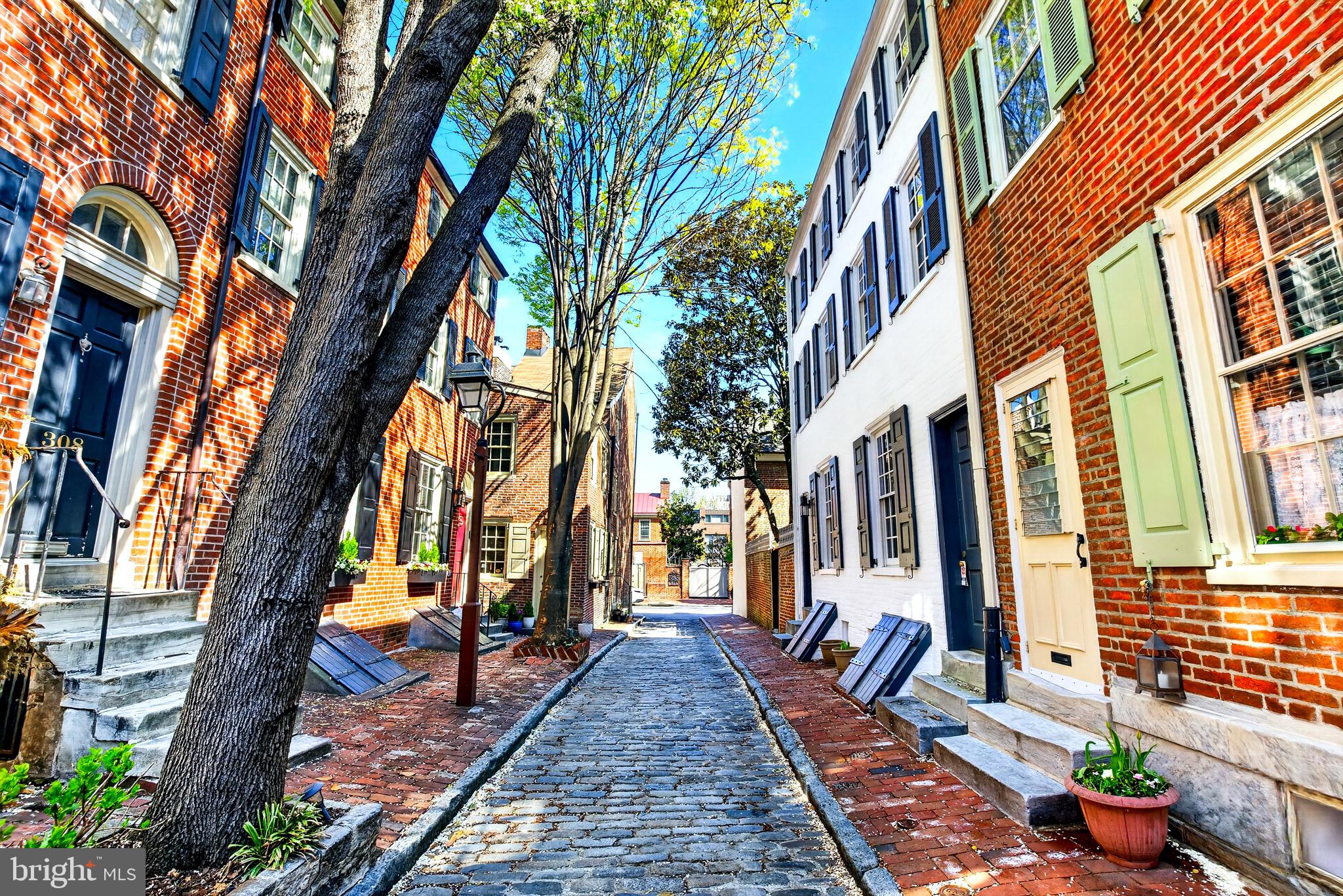 SOCIETY HILL - Residential