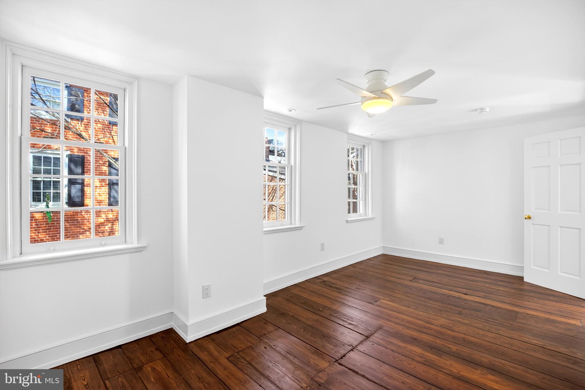 SOCIETY HILL - Residential