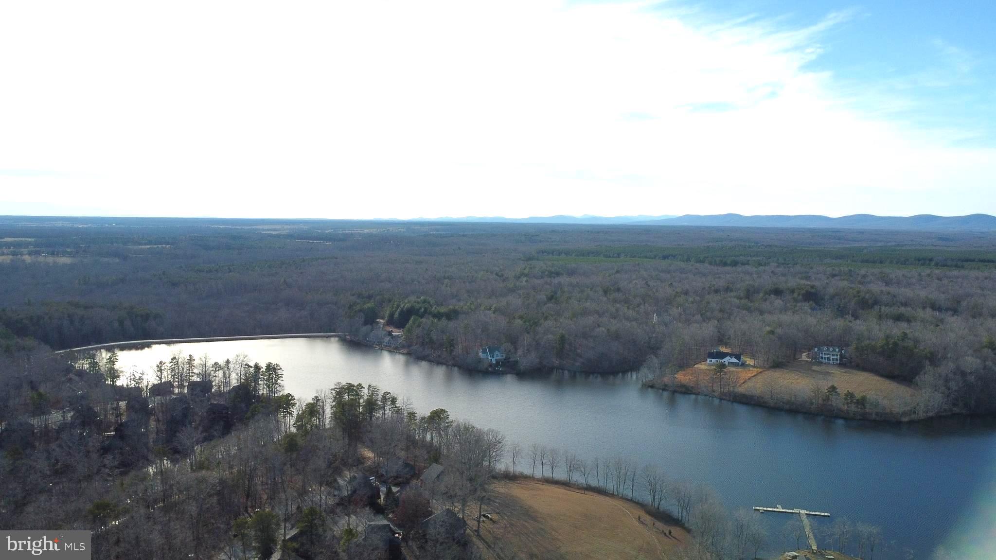 SHENANDOAH CROSSING COUNTRY CLUB - Land