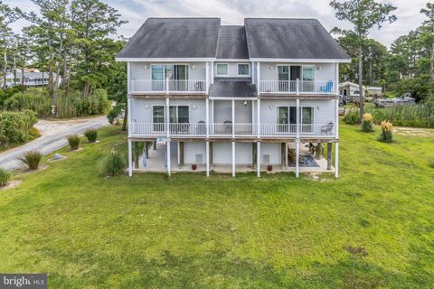 Townhouse For Sale - 7516 Doe Bay Lane<br/> Accomack County, CHINCOTEAGUE ISLAND, VA 23336