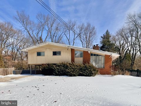 418 SHERRY WAY CHERRY HILL NJ 08034