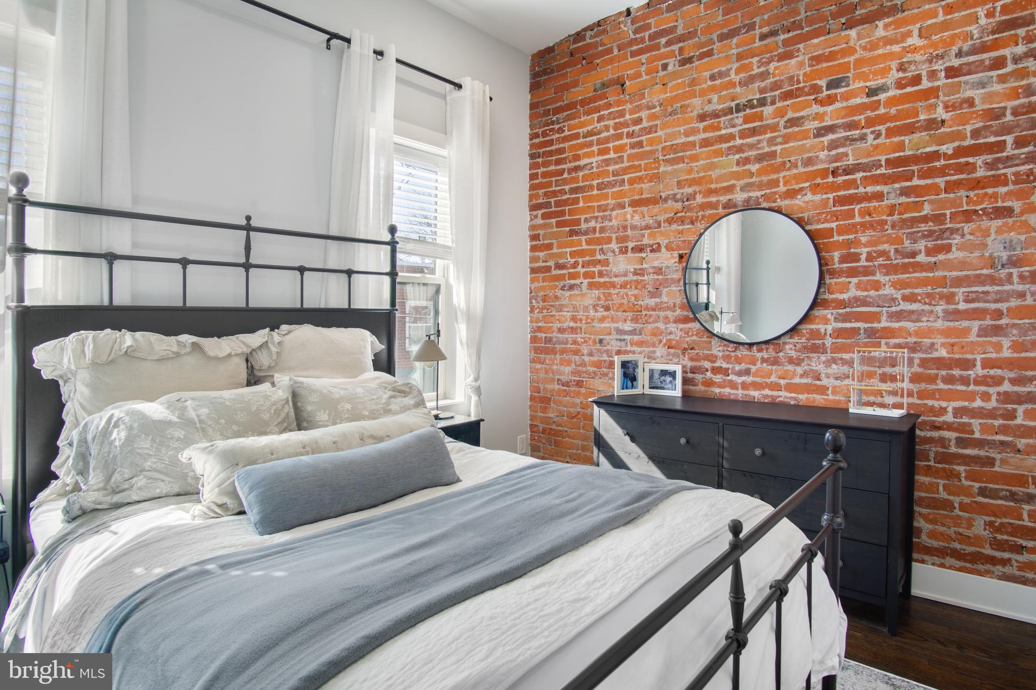 FISHTOWN - Residential Lease