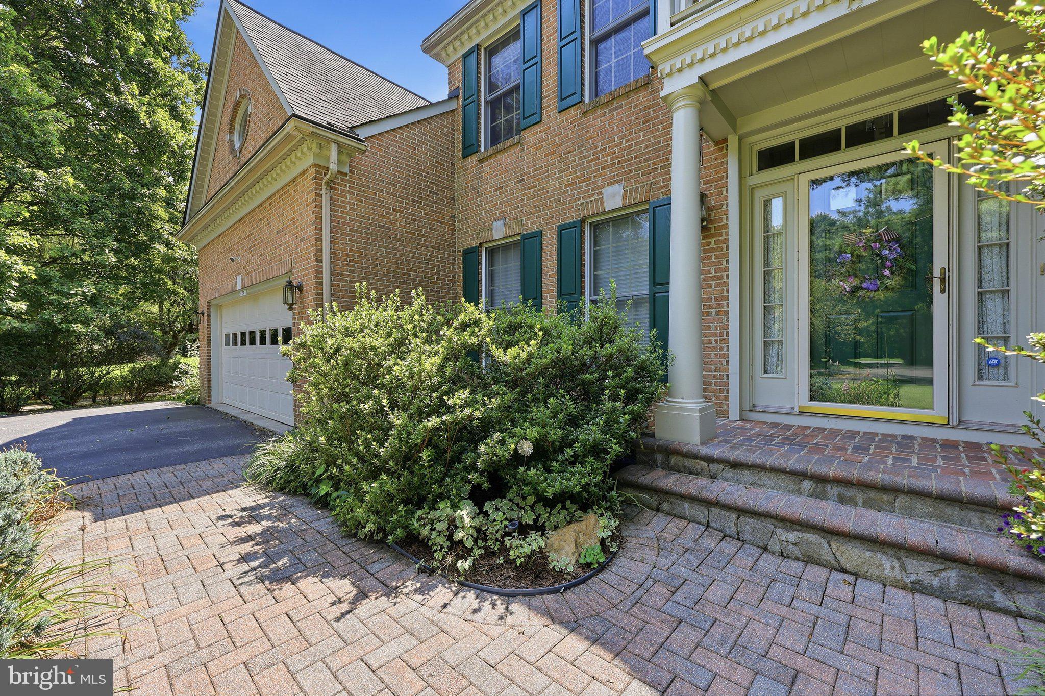 19808 FALLING SPRING COURT