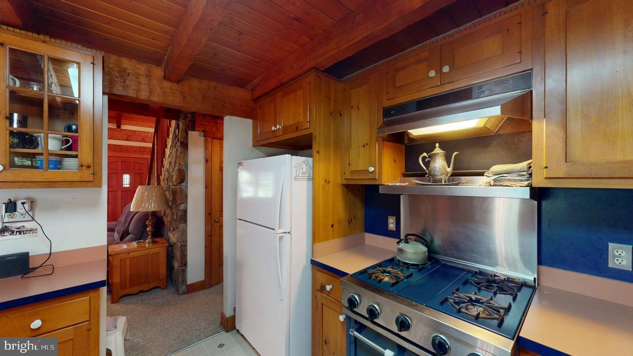 PARKS HOLLOW - Residential