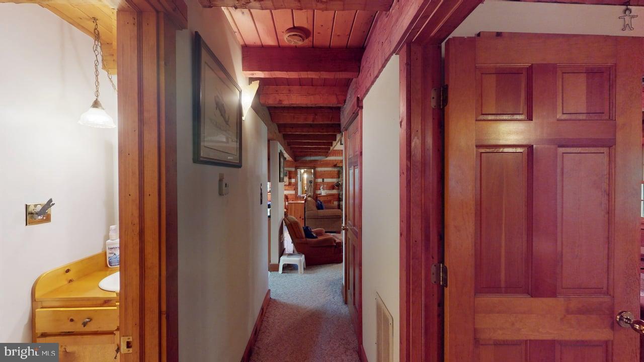 PARKS HOLLOW - Residential