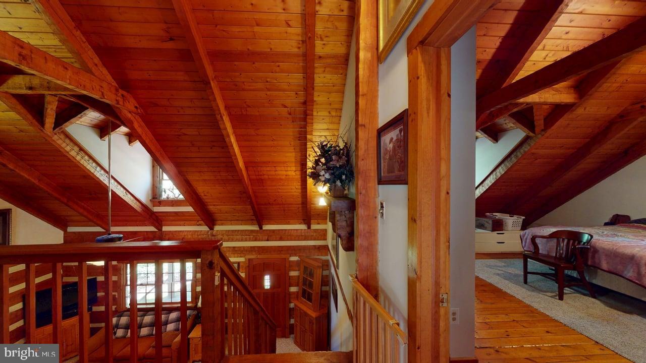 PARKS HOLLOW - Residential