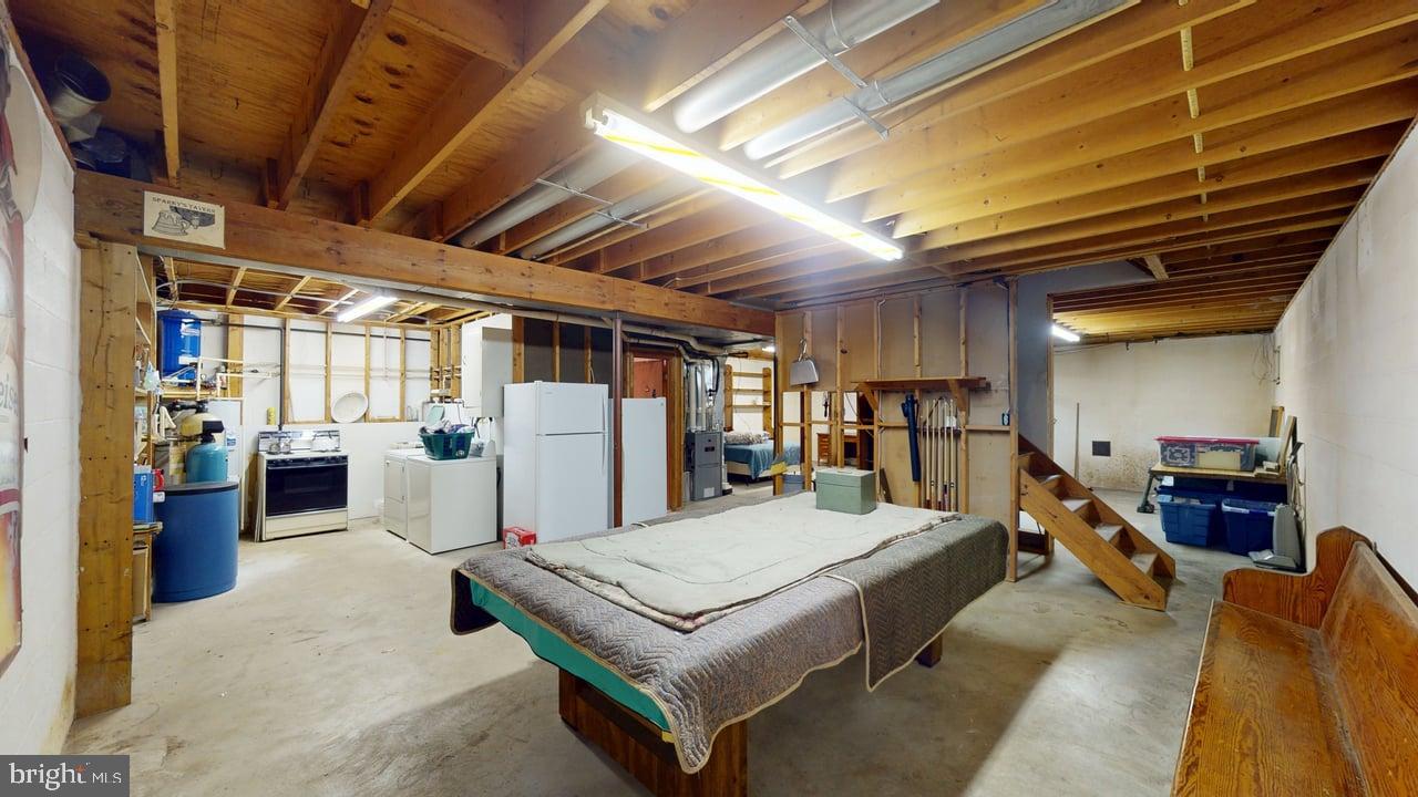 PARKS HOLLOW - Residential