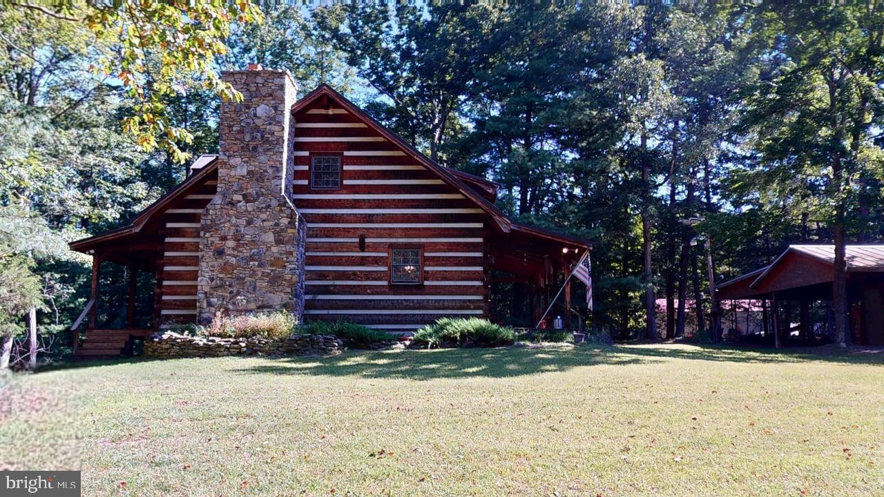 PARKS HOLLOW - Residential