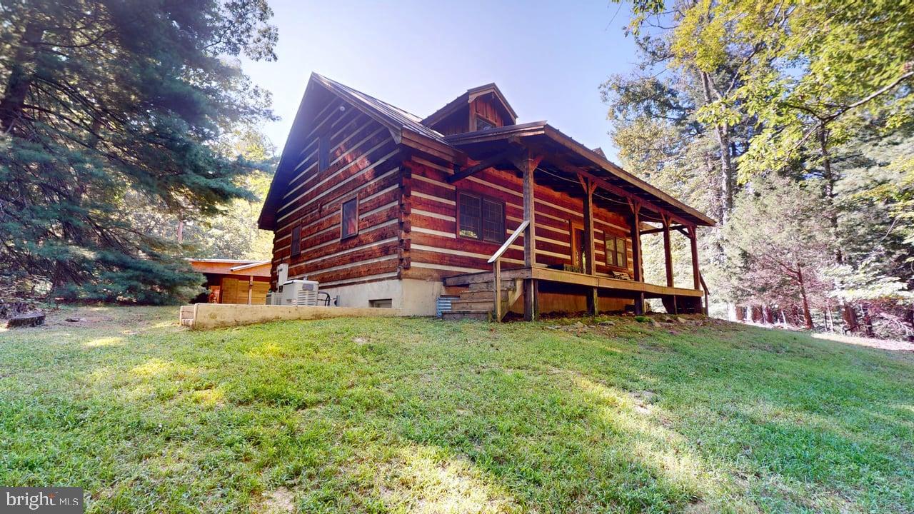 PARKS HOLLOW - Residential