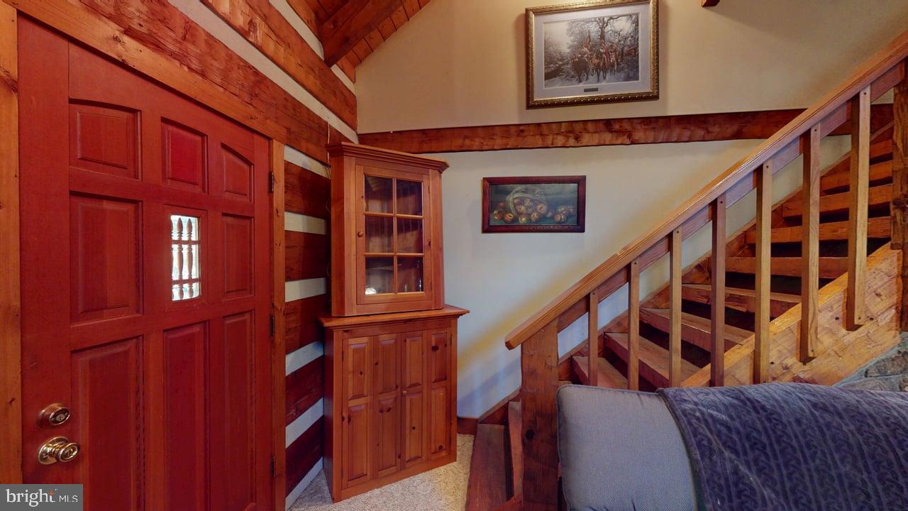 PARKS HOLLOW - Residential