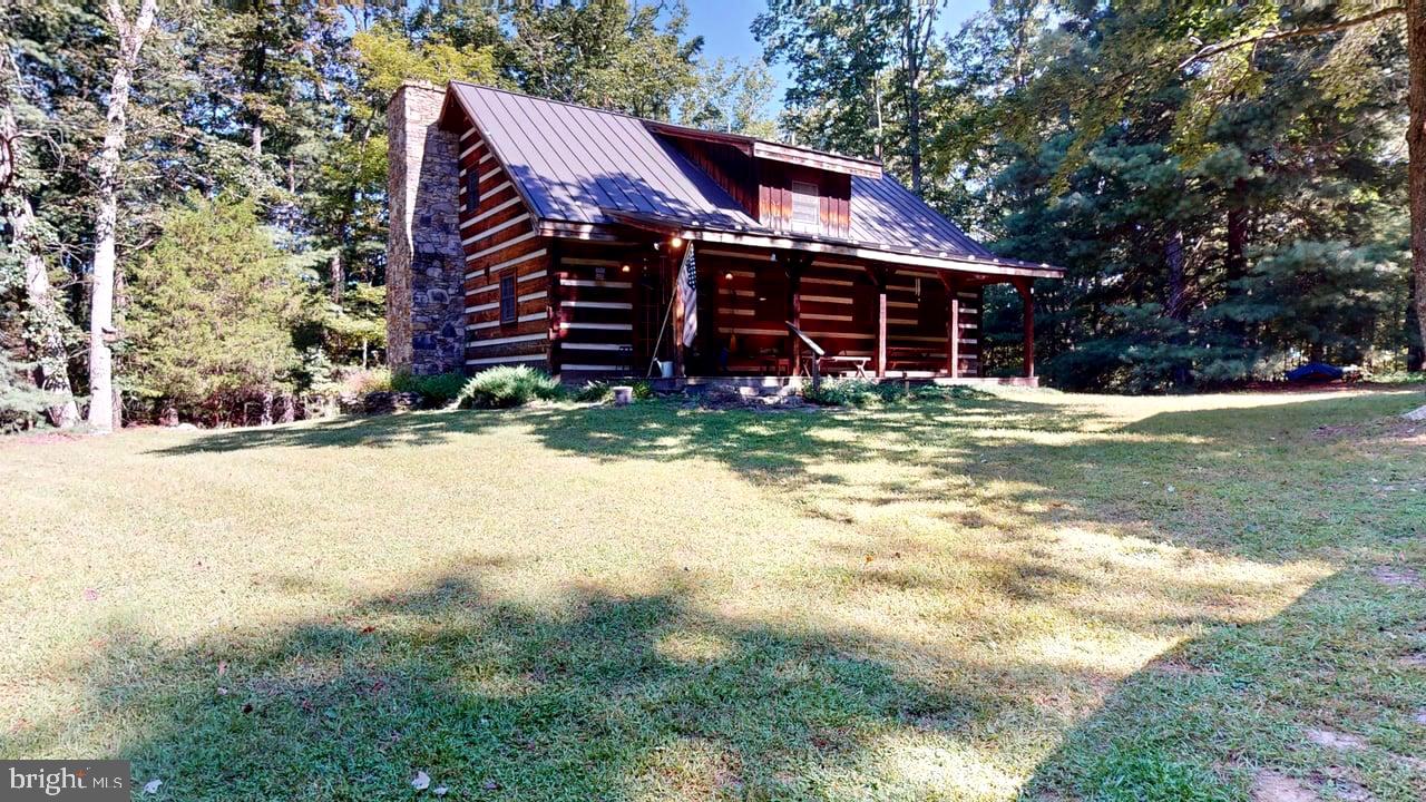 PARKS HOLLOW - Residential