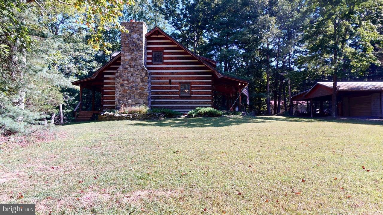 PARKS HOLLOW - Residential