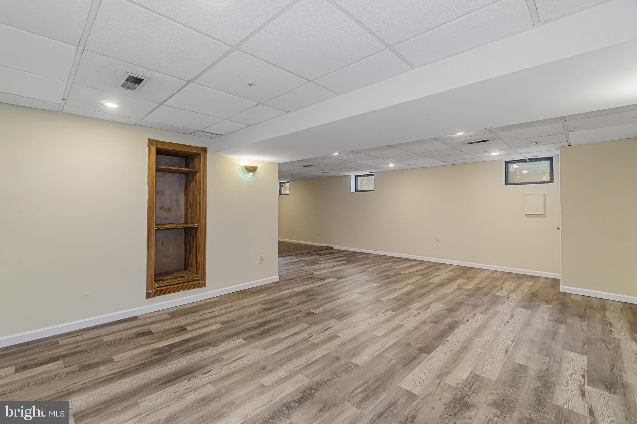 WOODSIDE SQUARE - Residential