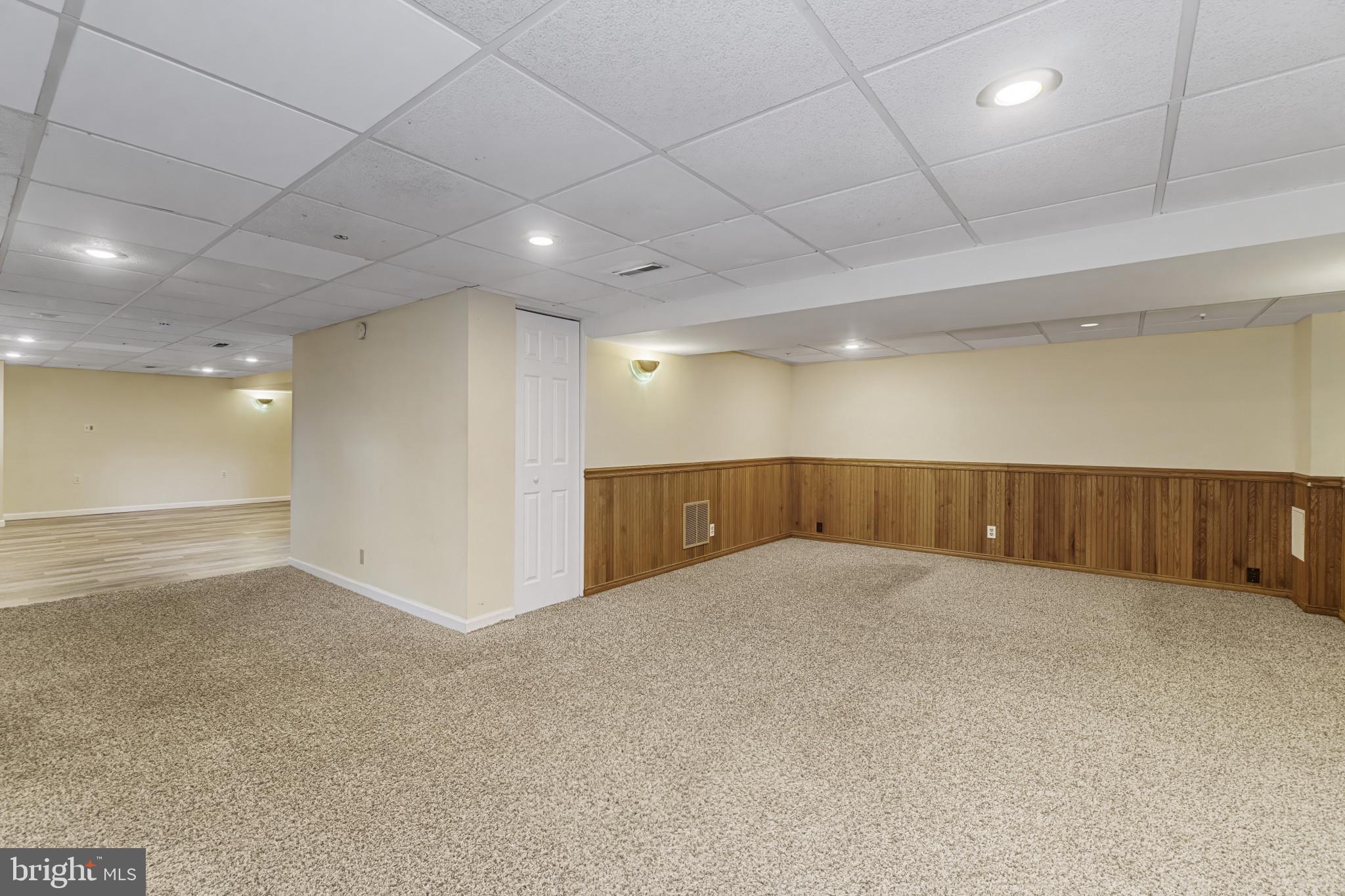 WOODSIDE SQUARE - Residential