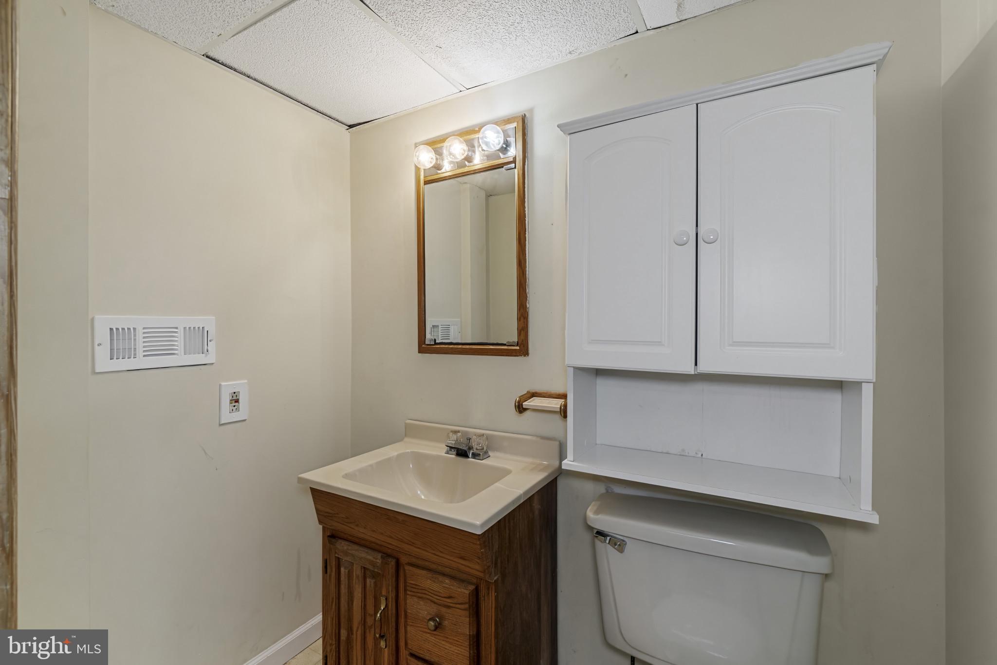 WOODSIDE SQUARE - Residential