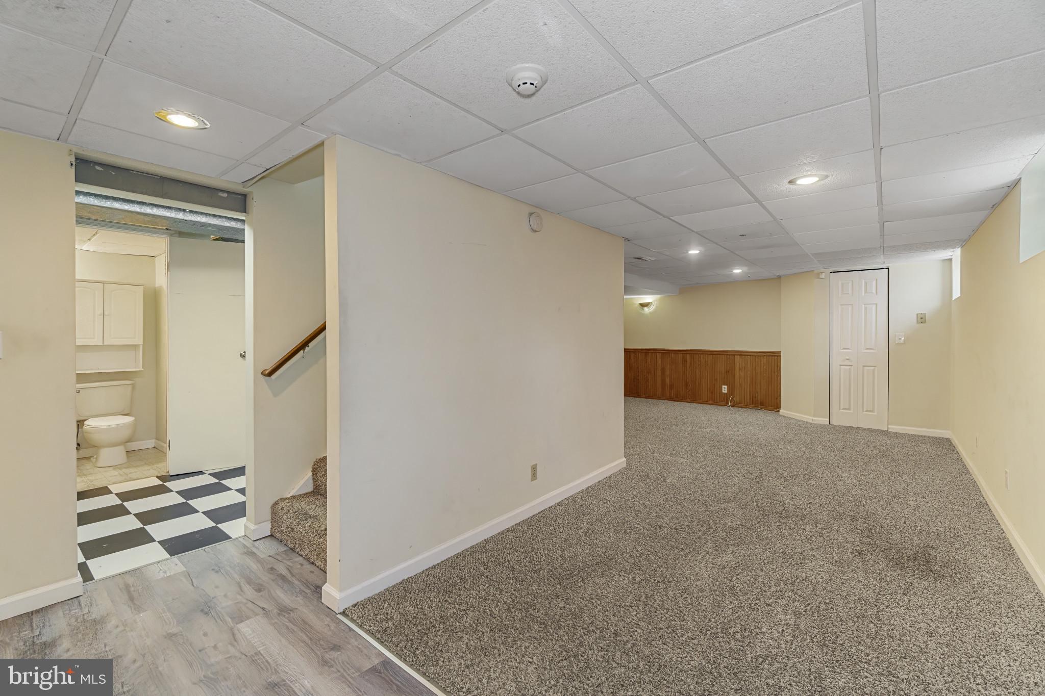 WOODSIDE SQUARE - Residential