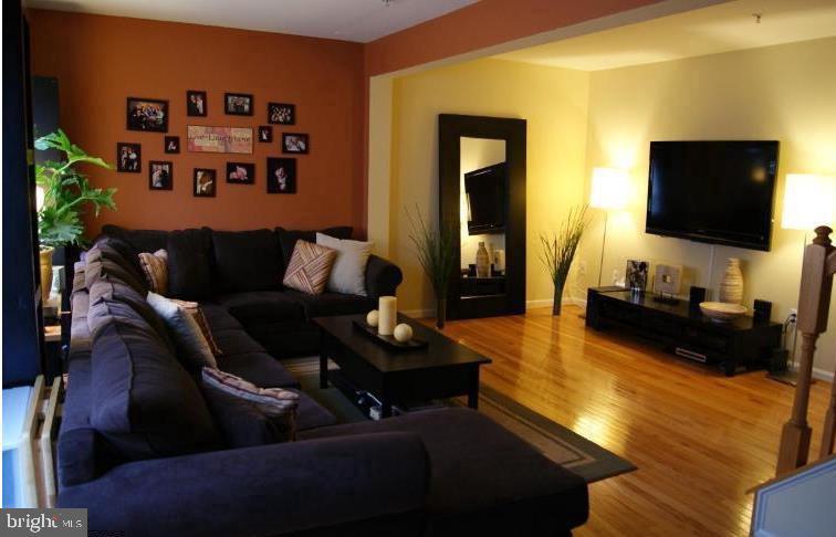 VILLAGE TOWNS - Residential