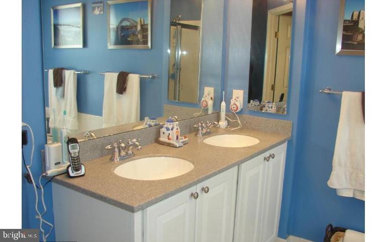 VILLAGE TOWNS - Residential