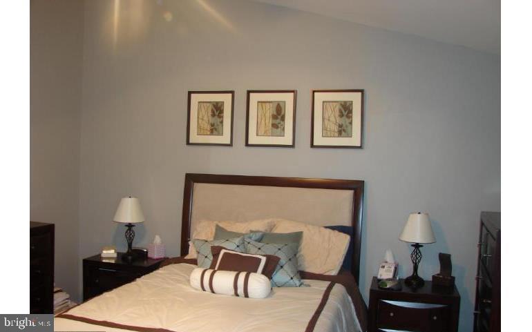 VILLAGE TOWNS - Residential