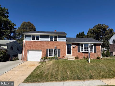 Photo of 1910 Clifden Road, BALTIMORE, MD 21228 (MLS # MDBC2140094)