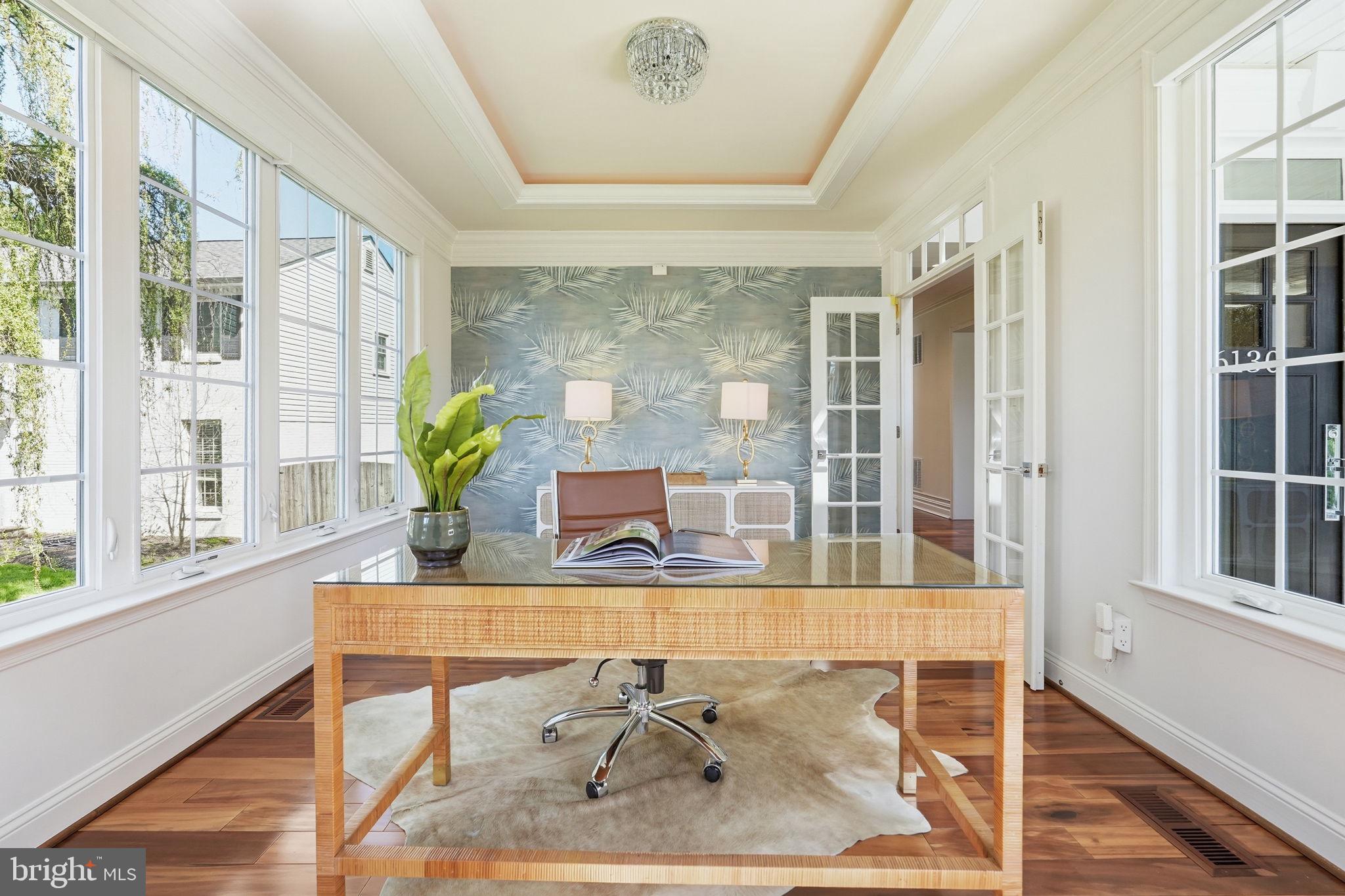 CLEARVIEW MANOR - Residential