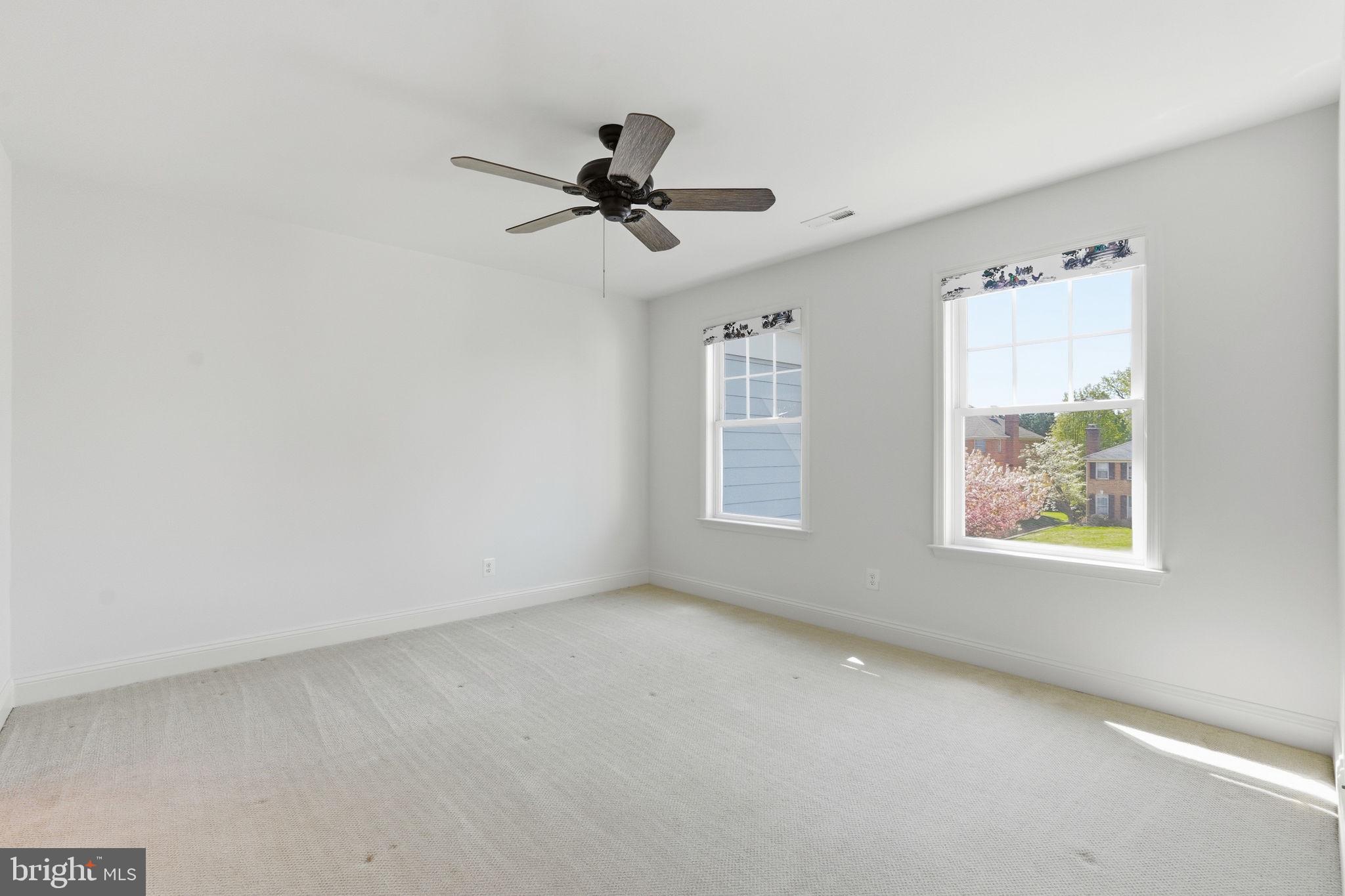 CLEARVIEW MANOR - Residential