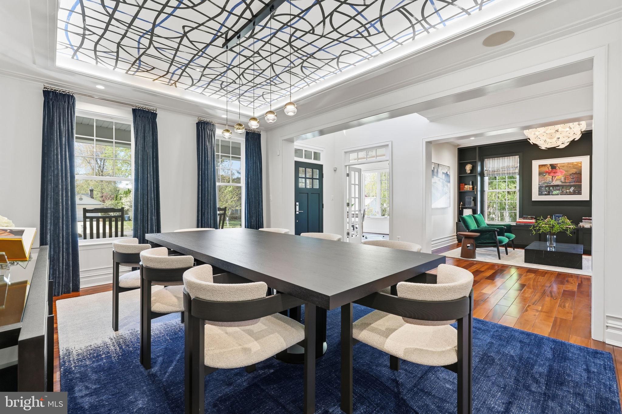 CLEARVIEW MANOR - Residential