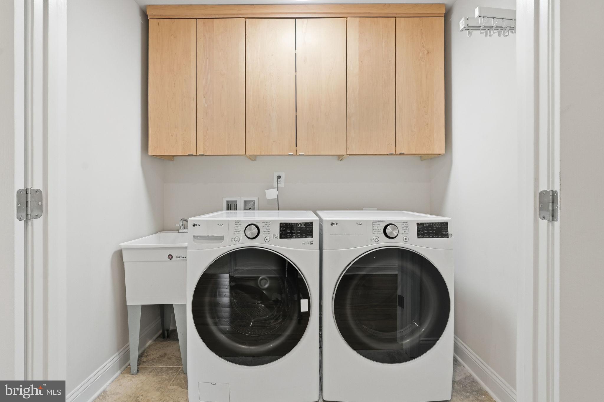 CLEARVIEW MANOR - Residential