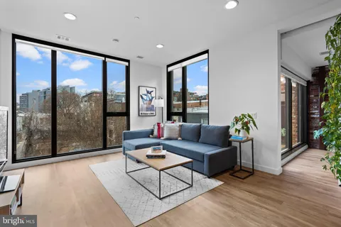 57 N Street NW Unit 321, Washington, DC 20001 - MLS#: DCDC2190626