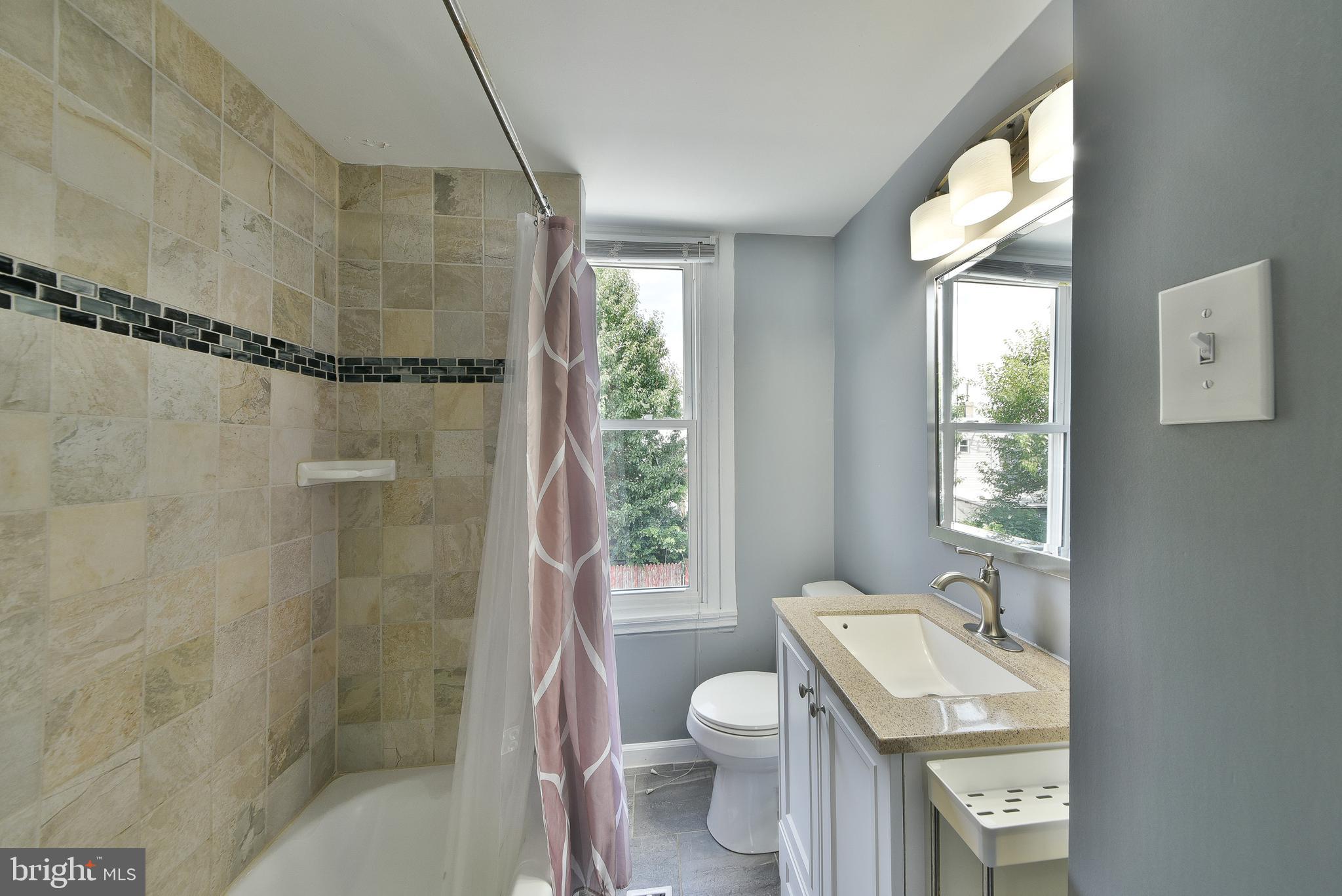 PORT RICHMOND - Residential