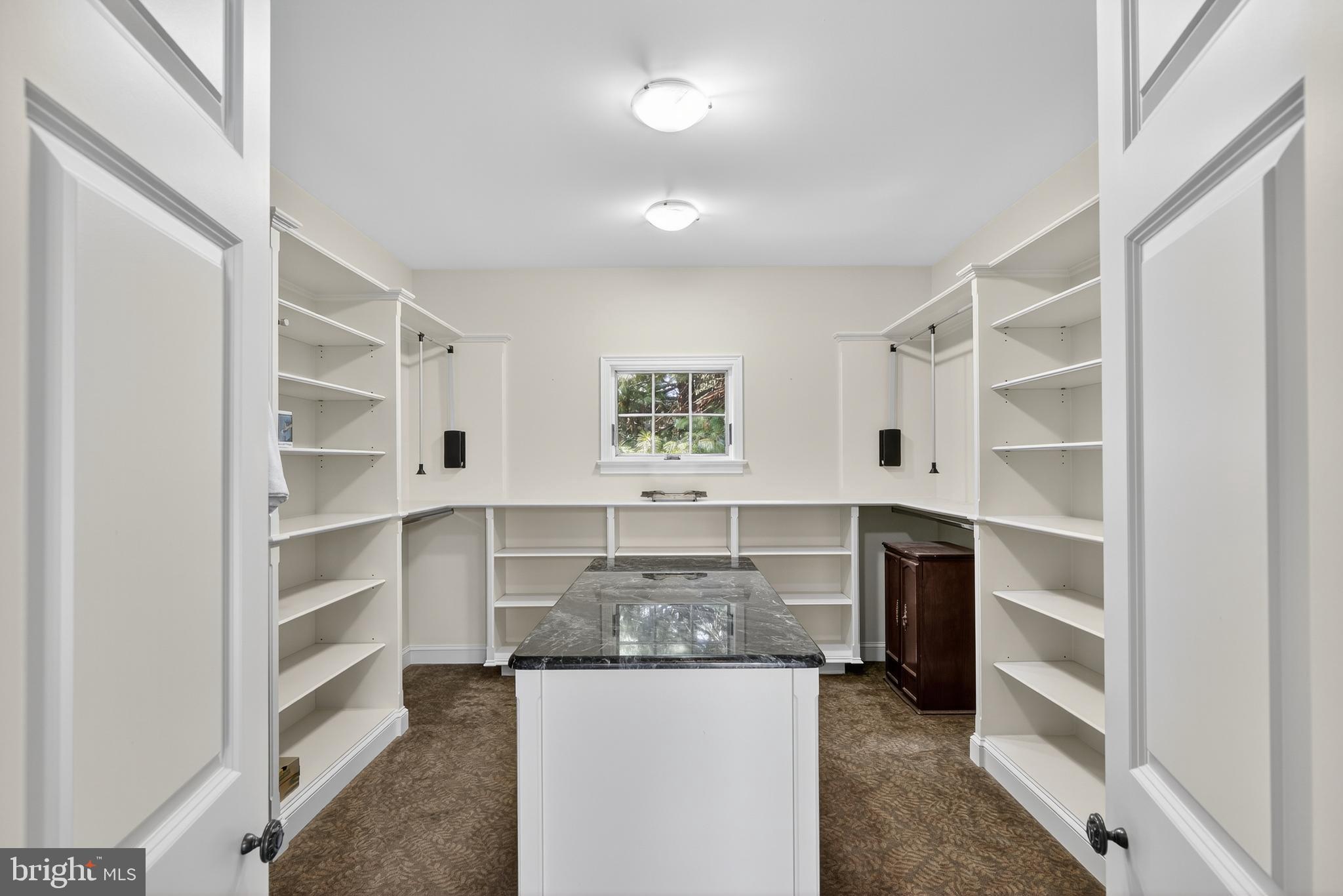 STONEHENGE - Residential