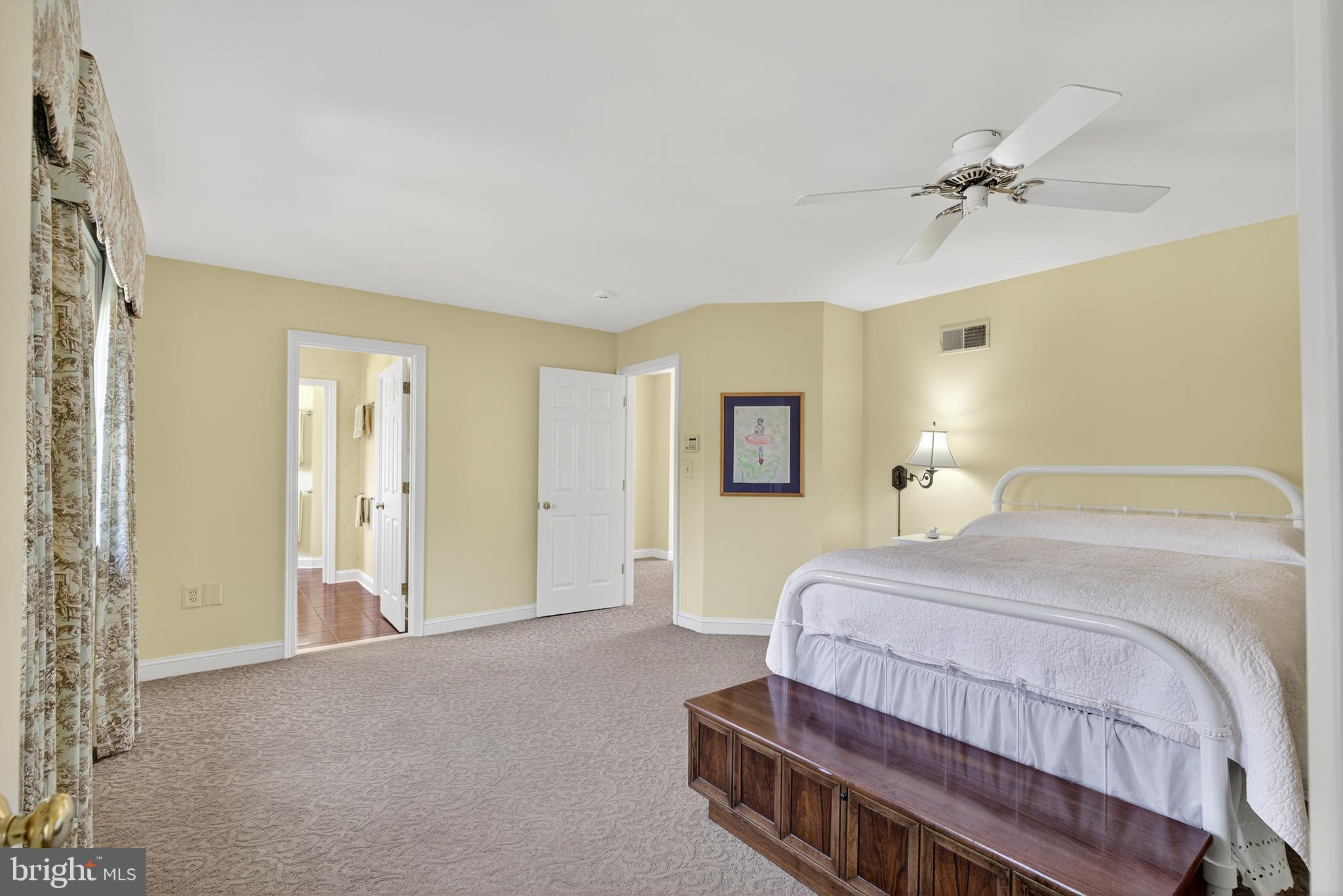 STONEHENGE - Residential