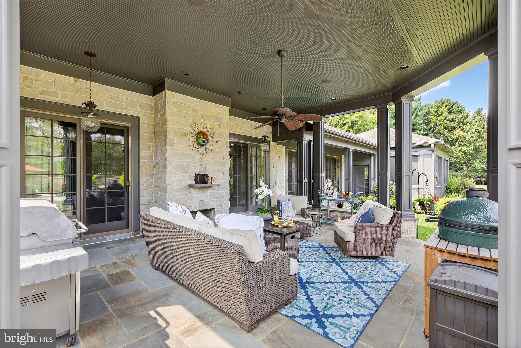 381 SARSEN DRIVE