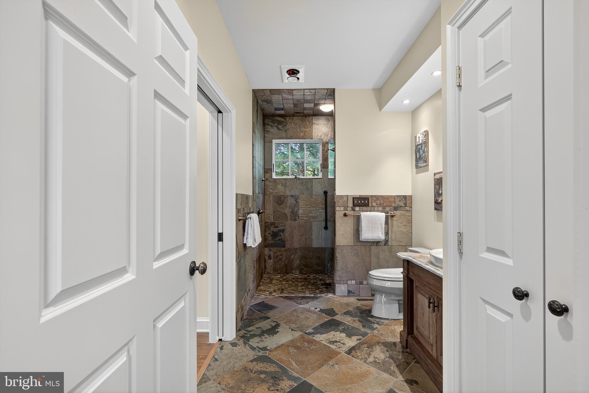 STONEHENGE - Residential