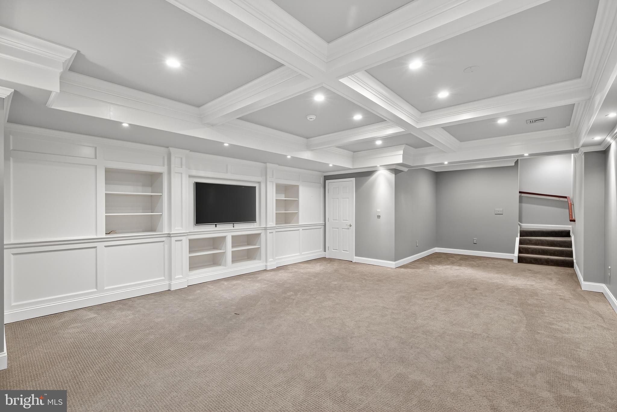 STONEHENGE - Residential