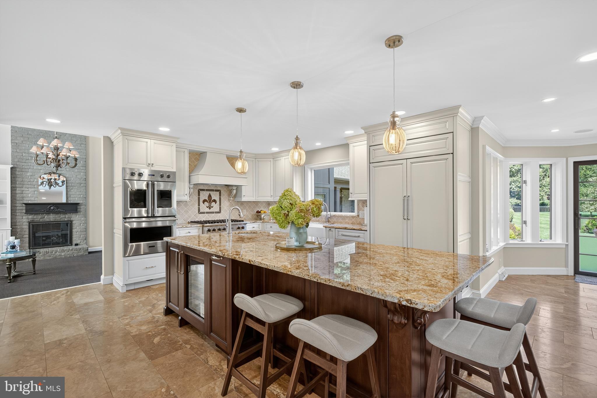 STONEHENGE - Residential