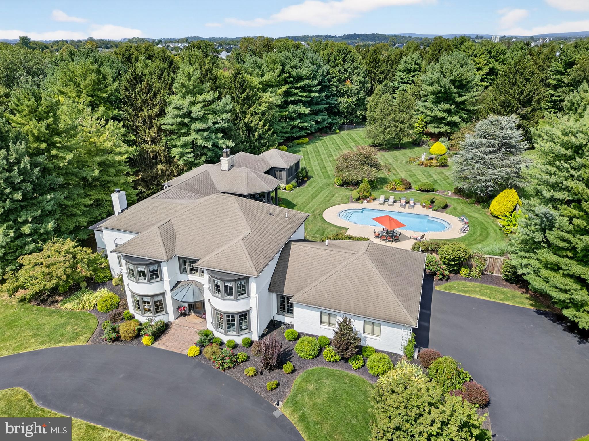 STONEHENGE - Residential