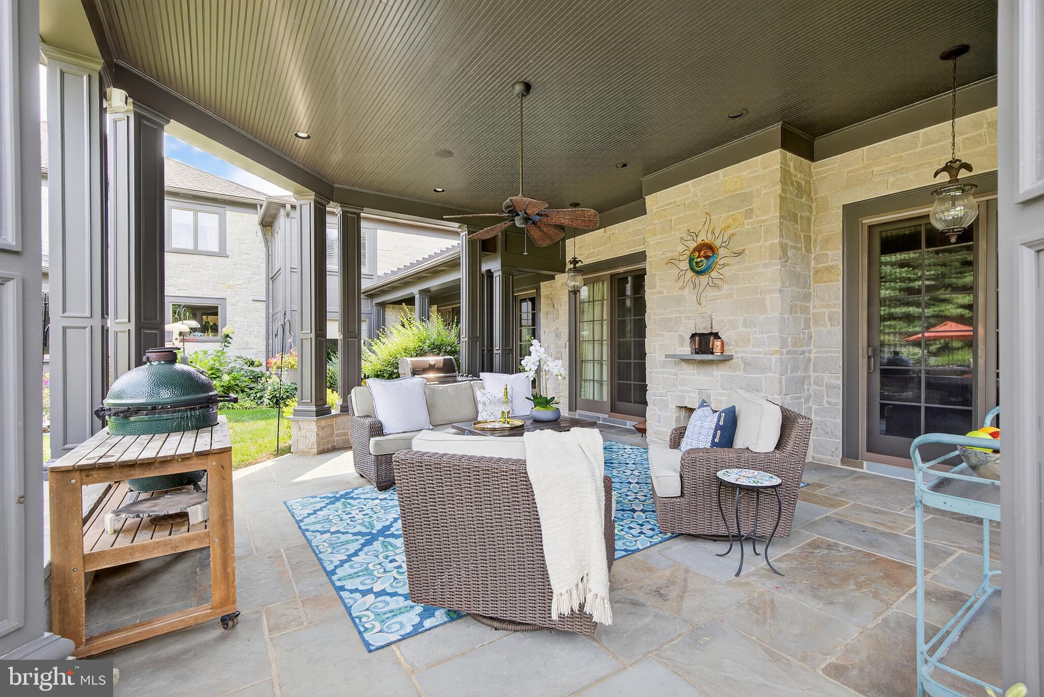 STONEHENGE - Residential