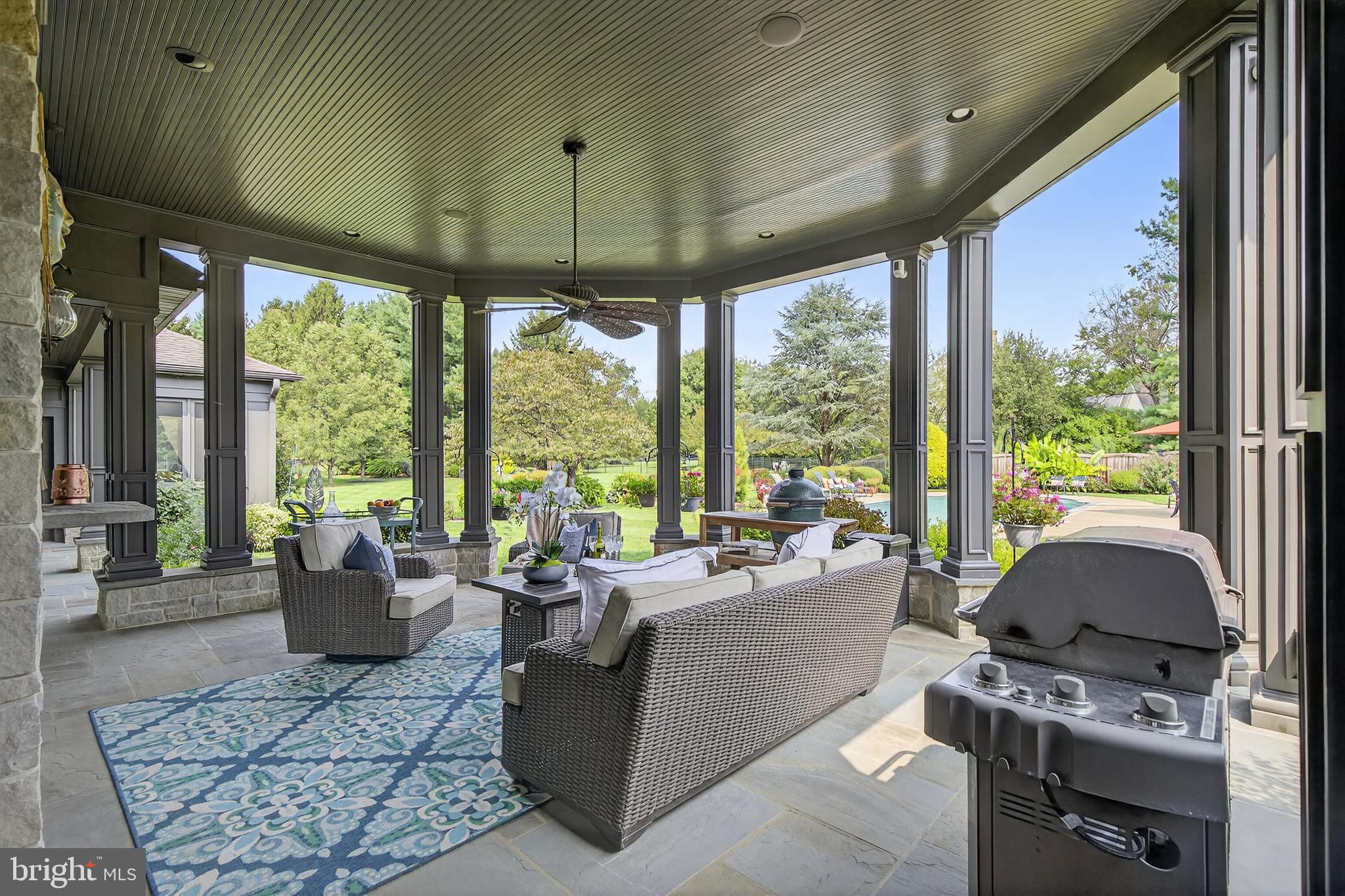 STONEHENGE - Residential