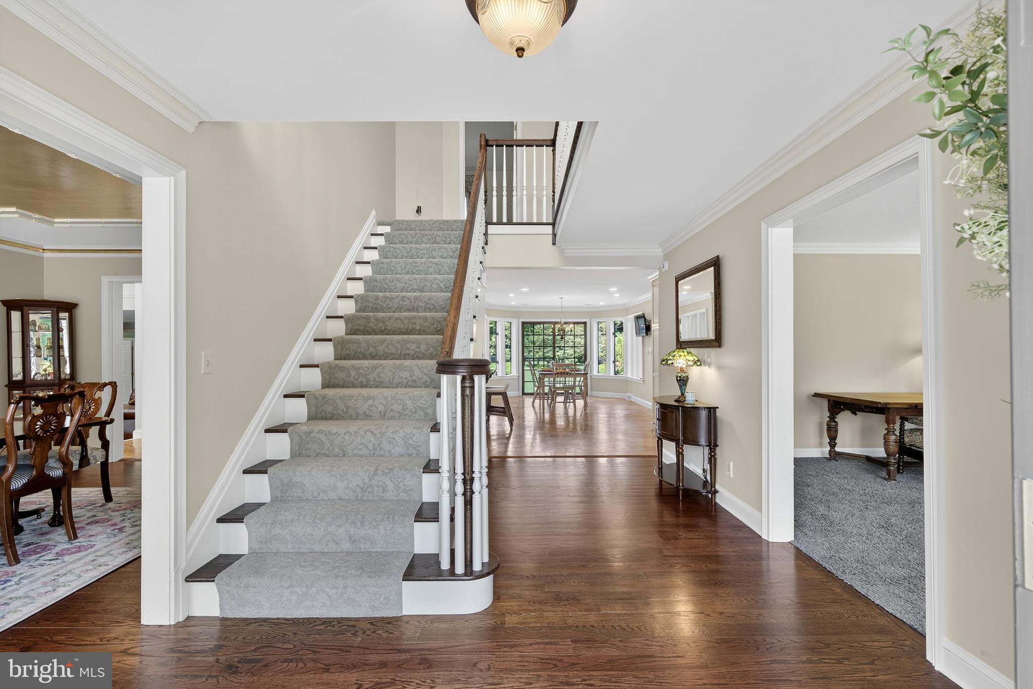 STONEHENGE - Residential