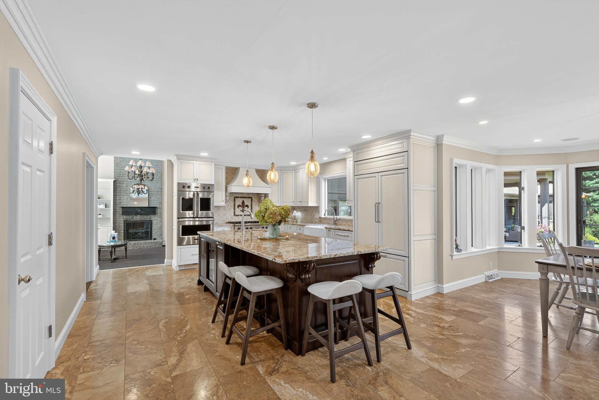381 SARSEN DRIVE