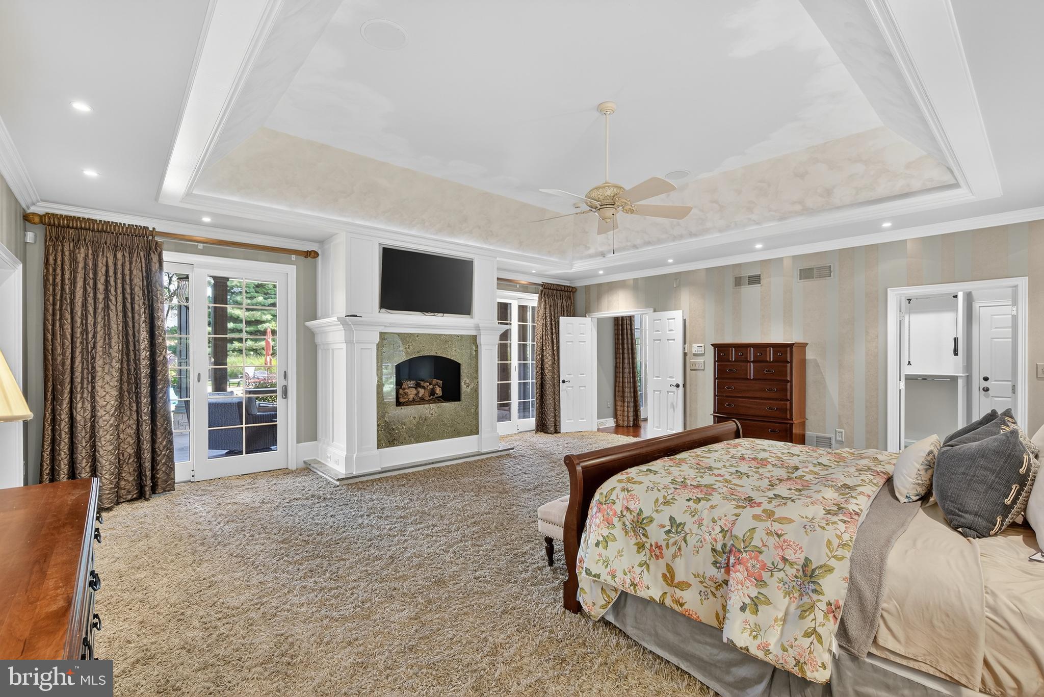 STONEHENGE - Residential