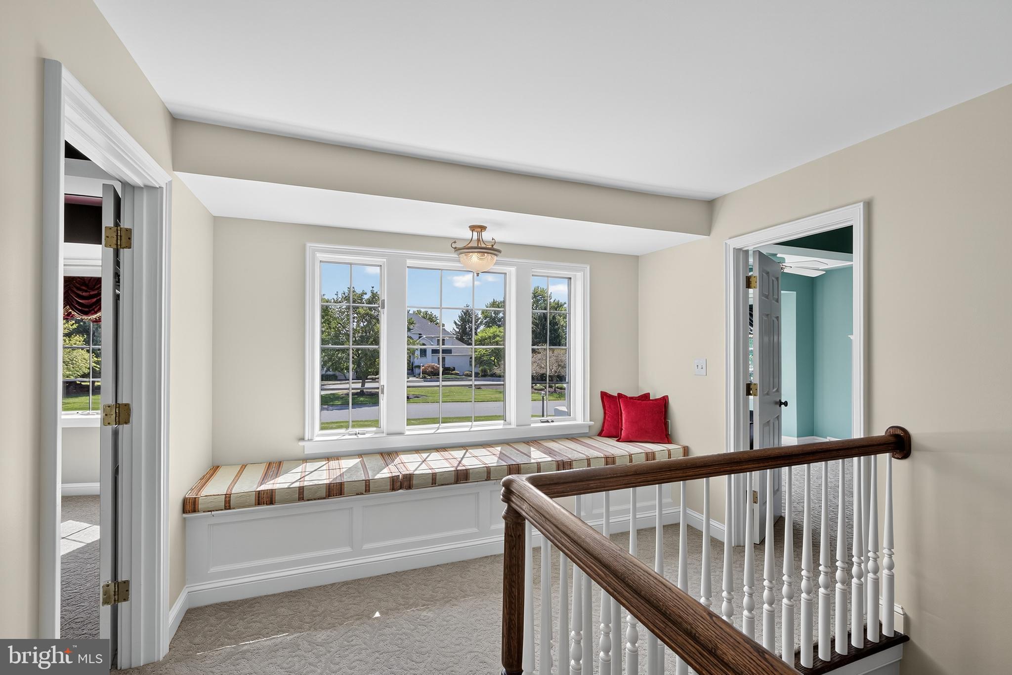 STONEHENGE - Residential