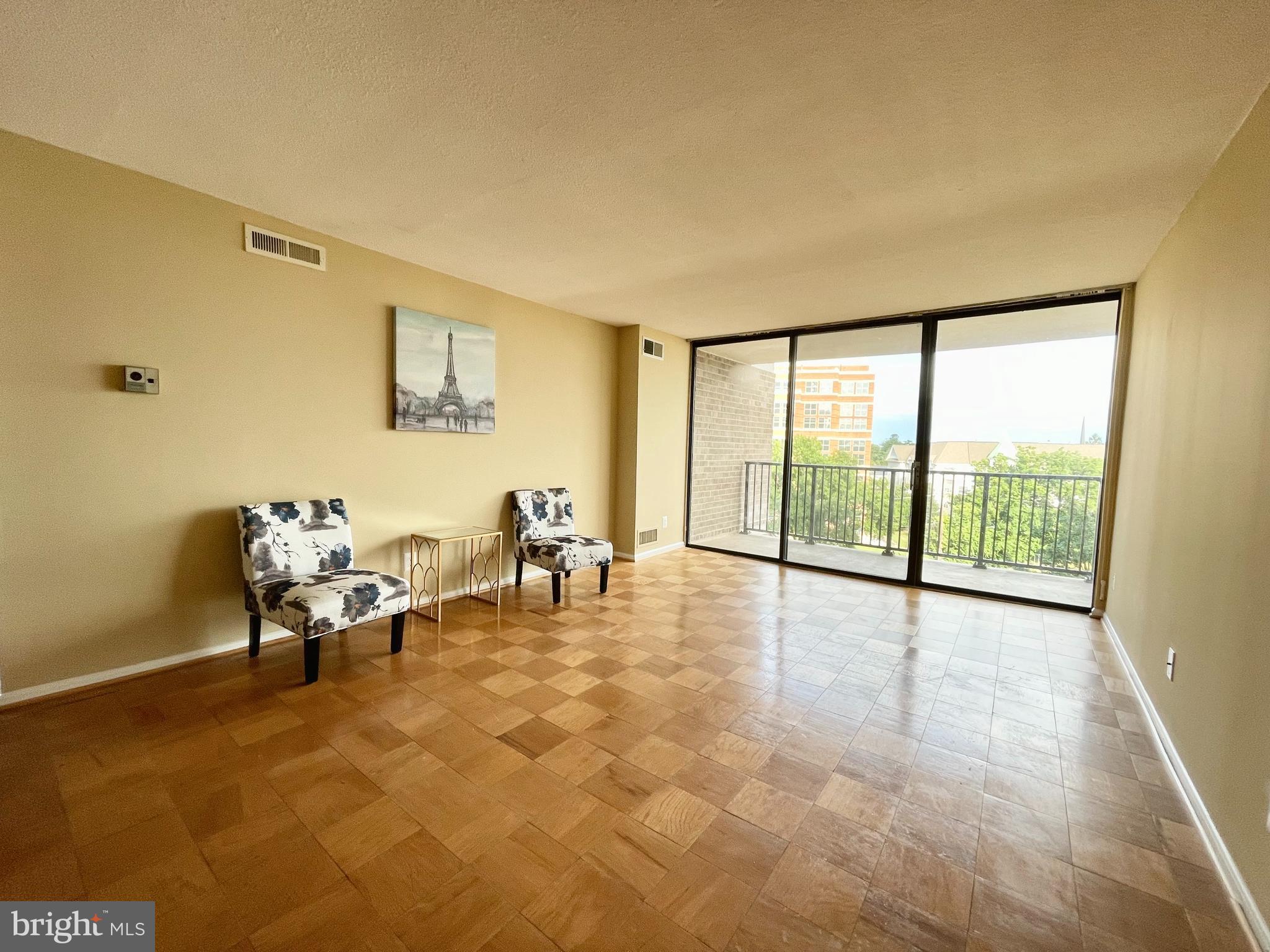 4 MONROE STREET 802