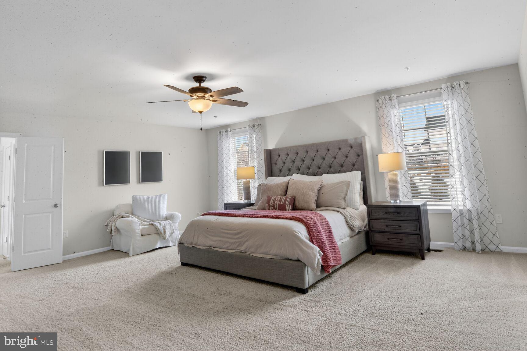 SOMERSET HILL - Residential