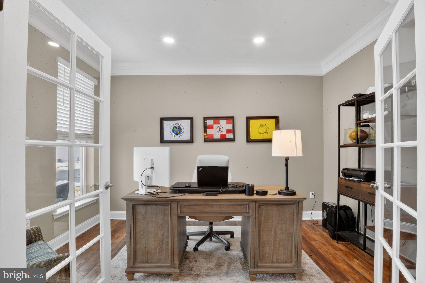 SOMERSET HILL - Residential