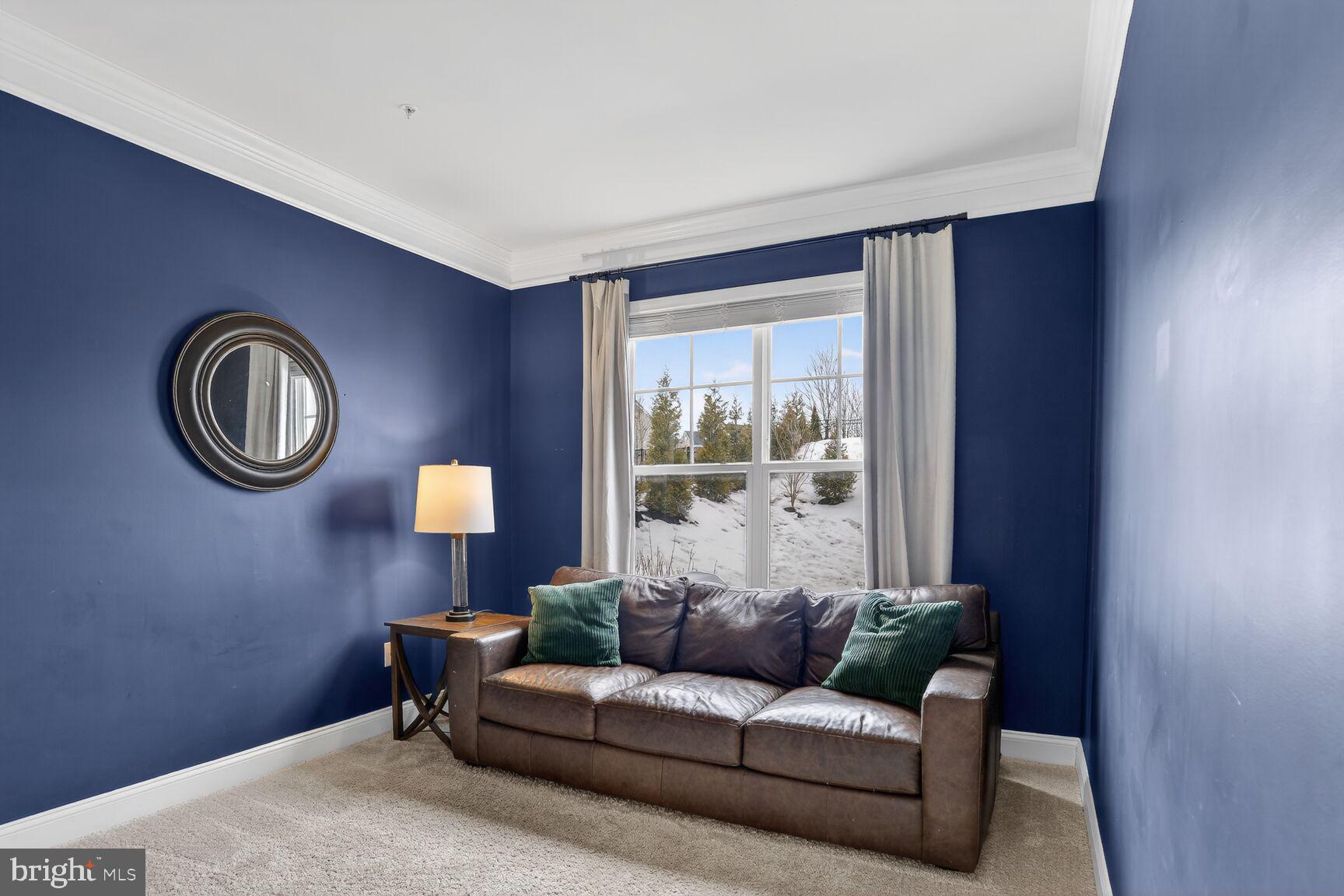 SOMERSET HILL - Residential