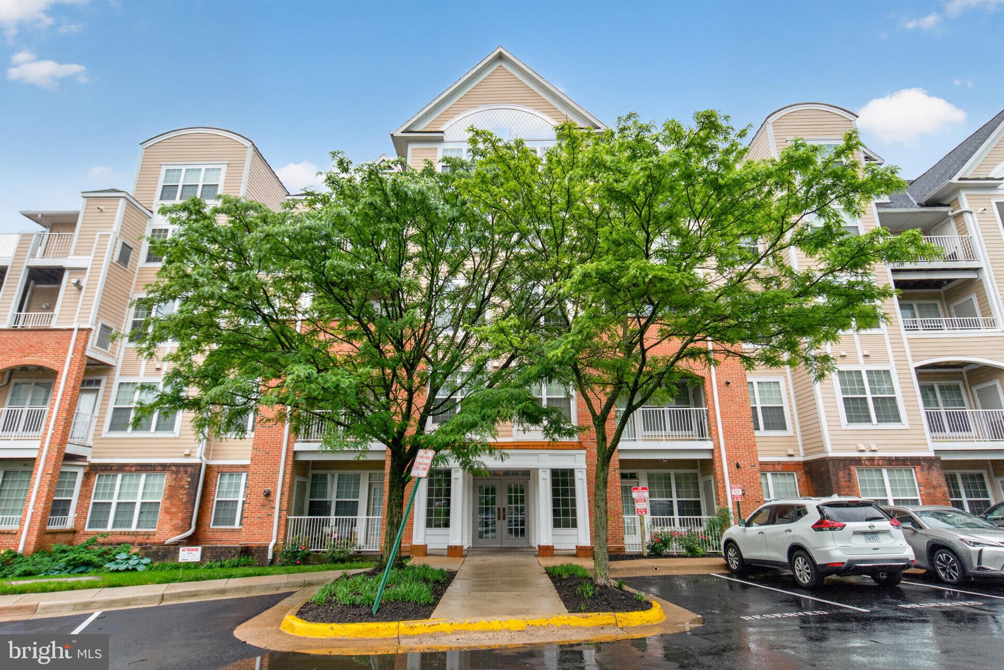 WESTBRIAR CONDOMINIUMS - Residential
