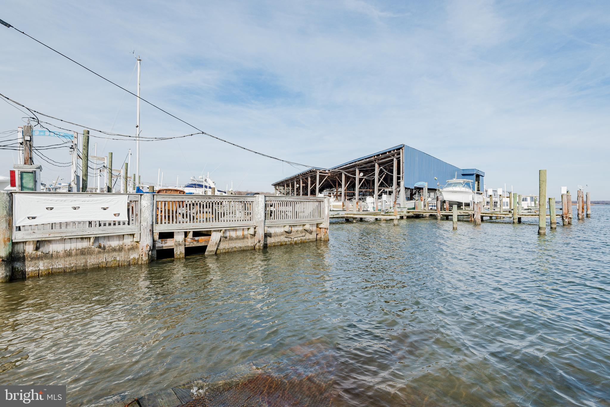 SELBY ON THE BAY - Residential