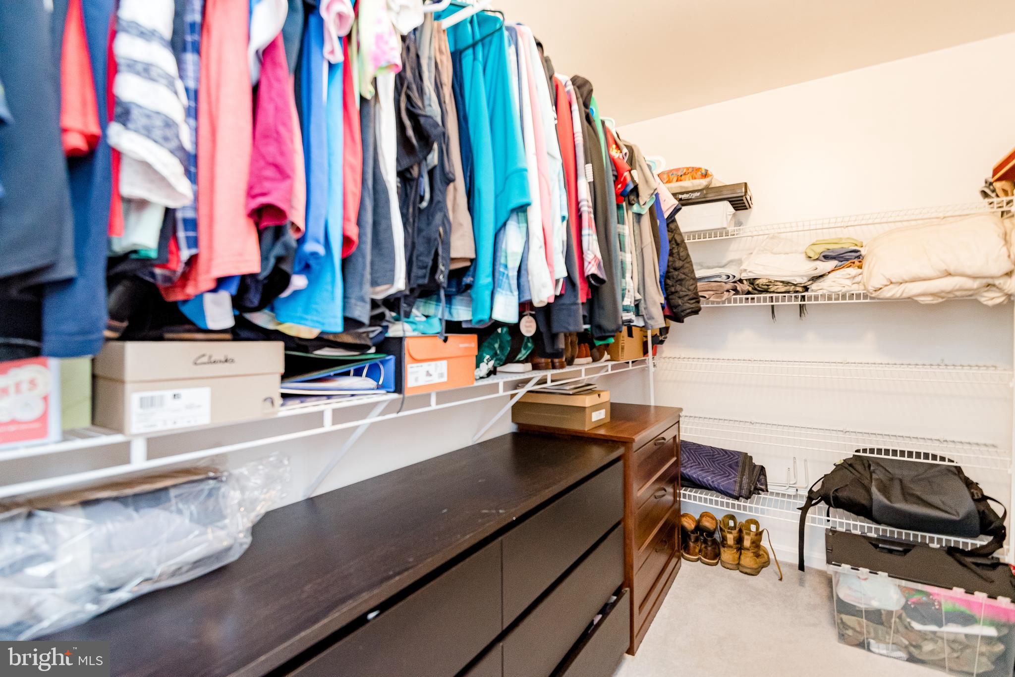 SELBY ON THE BAY - Residential